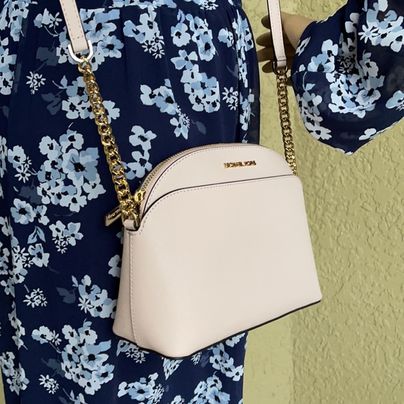 MICHAEL KORS MD DOME CROSSBODY Powder Blush - Picture 16 of 16